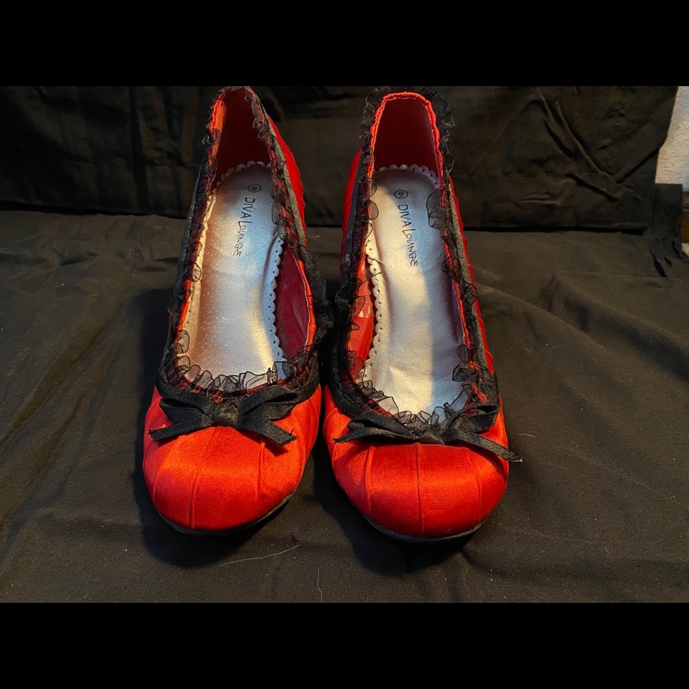 Diva lounge heels